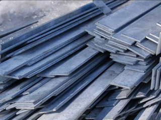 Полоса стальная 25х6 мм 6 м 2 - в «Монолит-Металлопрокат».